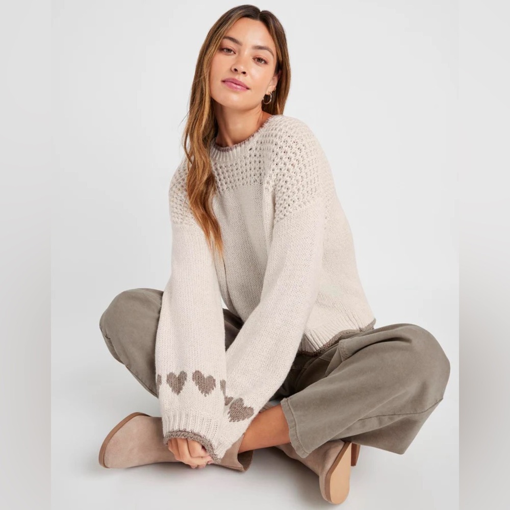 🆕💖Splendid Charity Heart Sweater